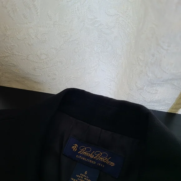 BROOKS BROTHERS...GORGEOUS - Picture 5 of 5